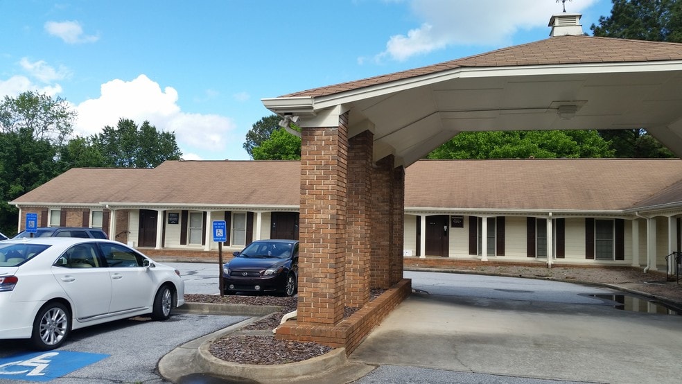 More Photos Of 5243 Snapfinger Woods Dr, Decatur Medical For Sale