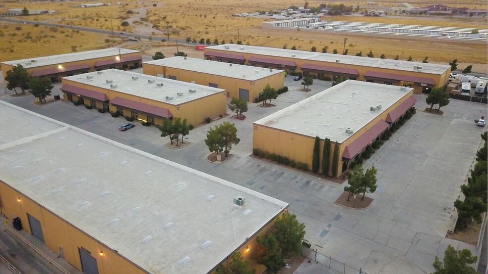 More Photos Of 17229 Lemon St, Hesperia Warehouse For Lease