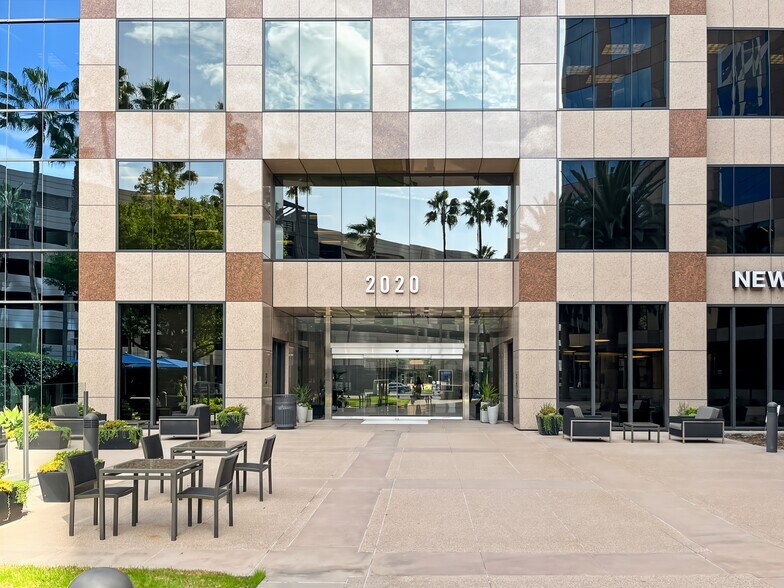 More Photos Of 2020 Main St, Irvine Coworking Space