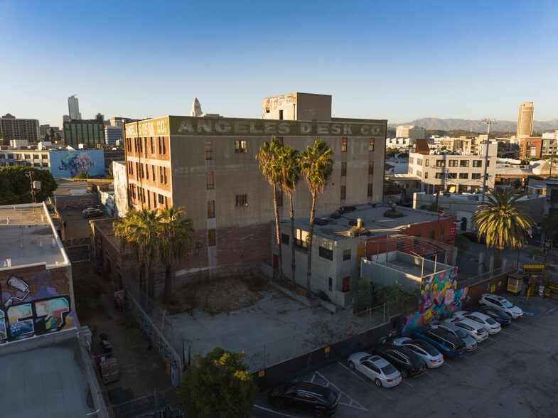 More Photos Of 800-810 Traction Ave, Los Angeles Office For Sale