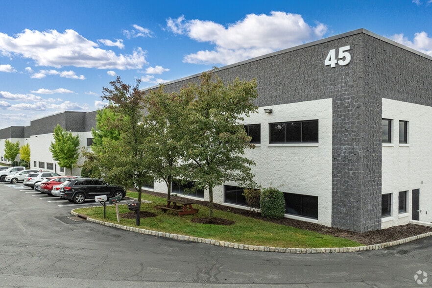 Primary Photo Of 45 Turner Dr, Middletown Warehouse For Lease