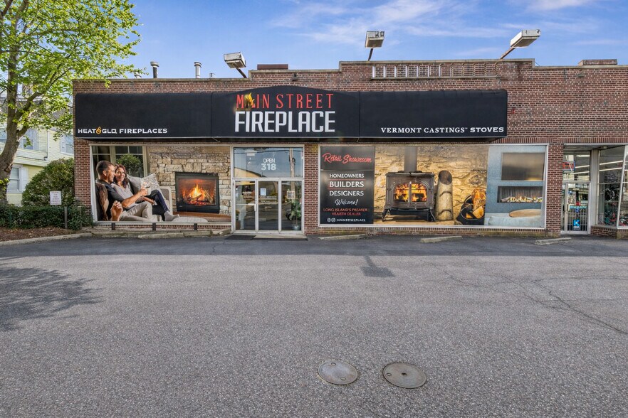 More Photos Of 318 E Main St, Patchogue Freestanding For Sale