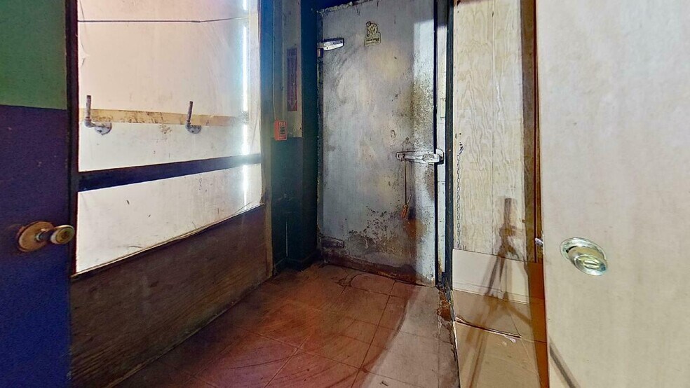 More Photos Of 95 Lake St, Gilford Restaurant For Sale