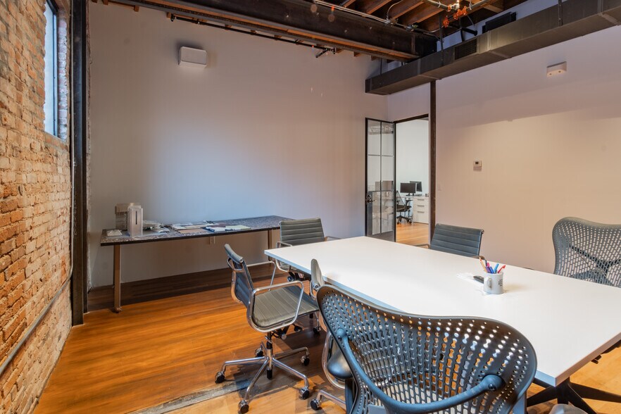 More Photos Of 646-654 N Spring St, Los Angeles Office For Sale