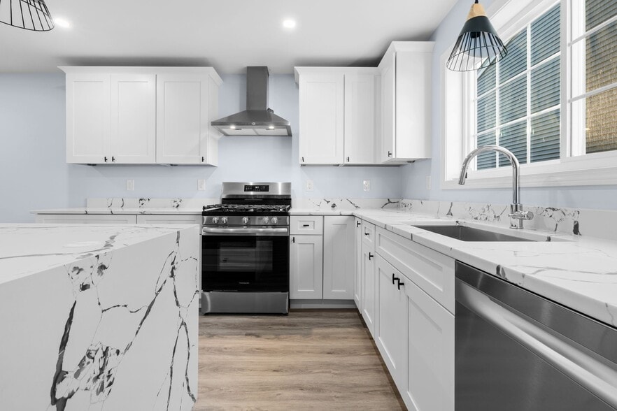 More Photos Of 75-81 Hunter St, Fall River Apartments For Sale