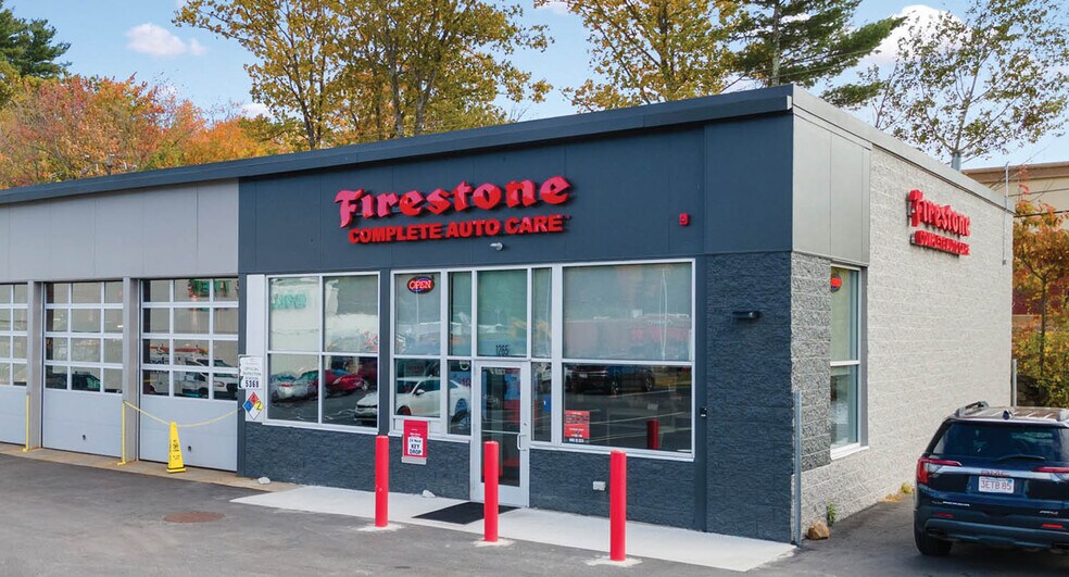 Primary Photo Of 1265 Hooksett Rd, Hooksett Auto Repair For Sale