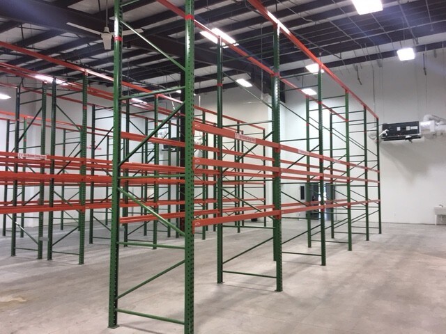 More Photos Of 547 Long Point Rd, Mount Pleasant Flex For Lease