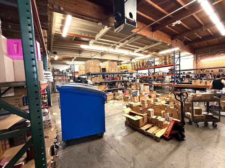 More Photos Of 1419 Essex St, Los Angeles Warehouse For Sale