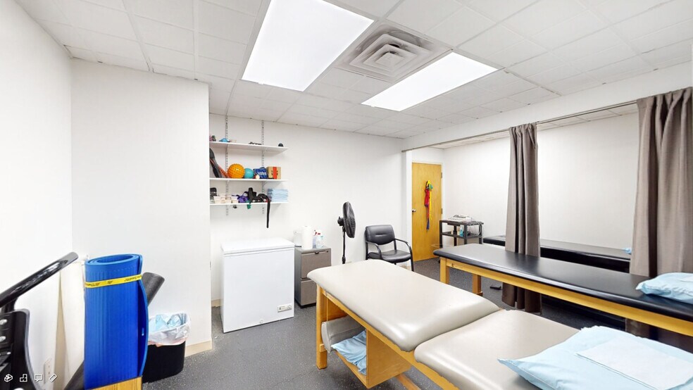 More Photos Of 5241 S Cicero Ave, Chicago Medical For Lease