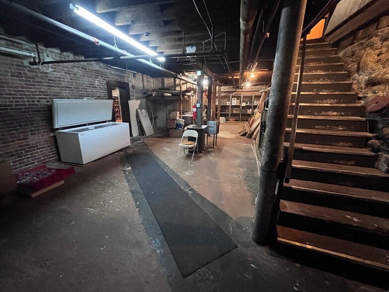 More Photos Of 27-45 Lafayette Sq, Haverhill Office For Lease