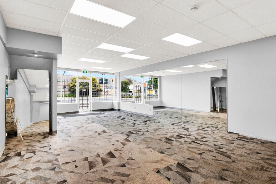 More Photos Of 2518 Clearbrook Rd, Abbotsford Apartments For Lease