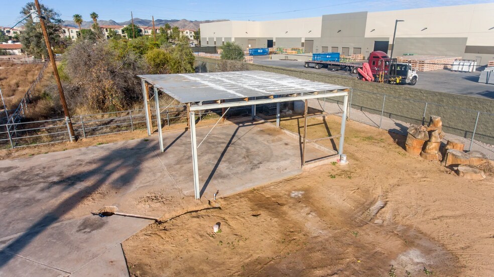 More Photos Of 1380 W Caroline Ln, Tempe Warehouse For Lease