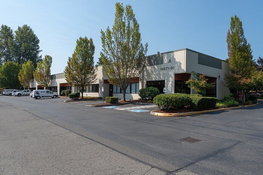 More Photos Of 14671-14691 NE 95th St, Redmond Light Manufacturing For Lease