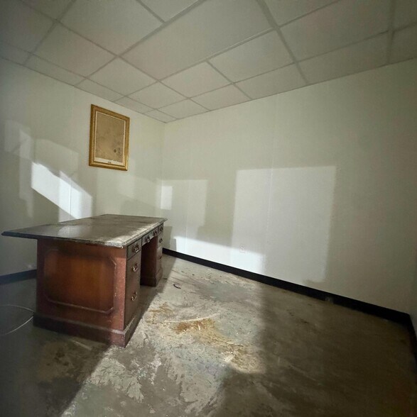 More Photos Of 147 Marino Rd, Bryan Industrial For Lease