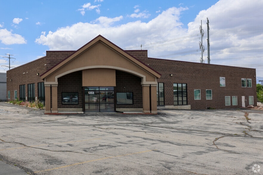 More Photos Of 10808 S 300 W, South Jordan Office For Sale