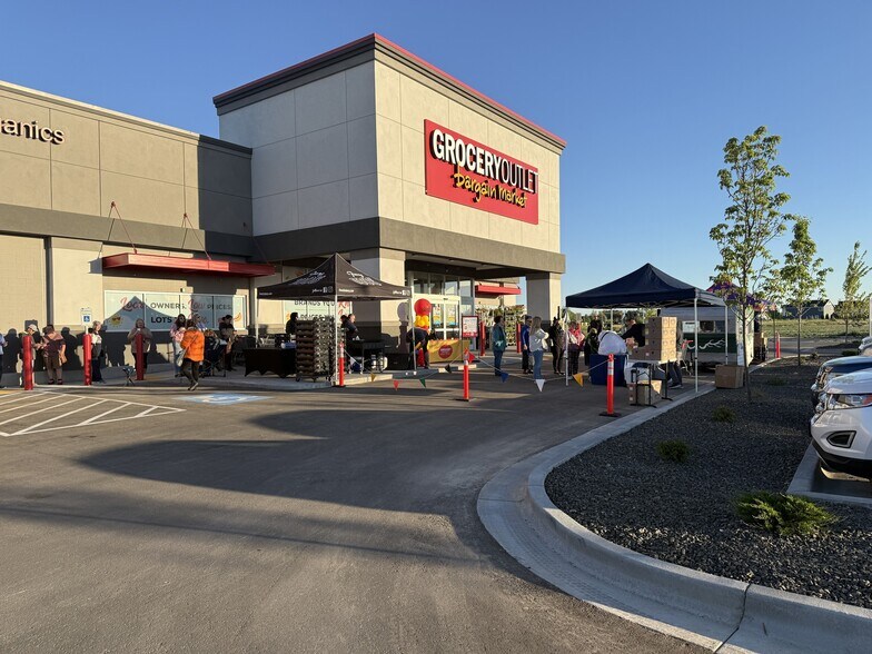 More Photos Of 1350 E Deer Flat Rd, Kuna General Retail For Sale