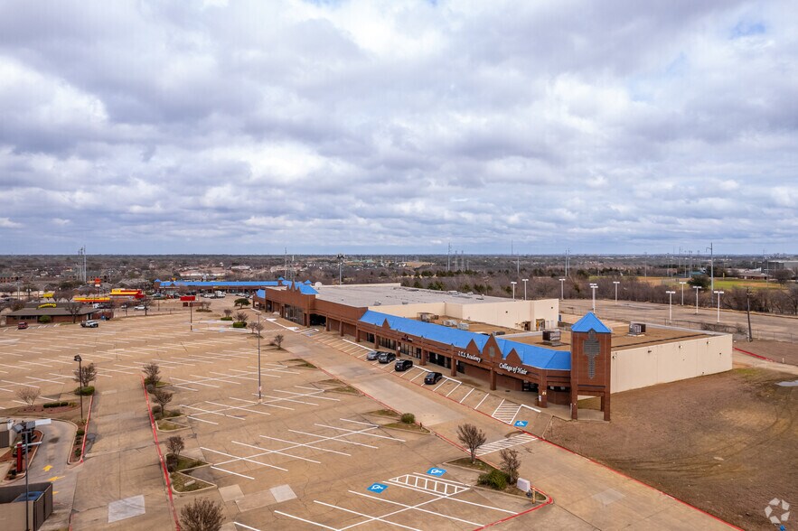 More Photos Of 1900 Oates Dr, Mesquite Unknown For Lease