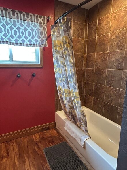 More Photos Of 332 E Onota St, Munising Hotel For Sale