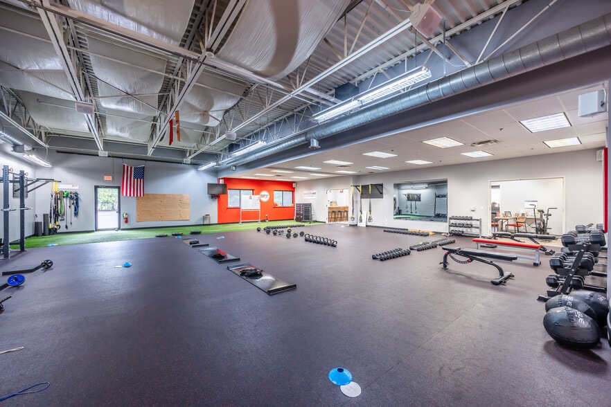 More Photos Of 1290 Blossom Dr, Victor Medical For Lease