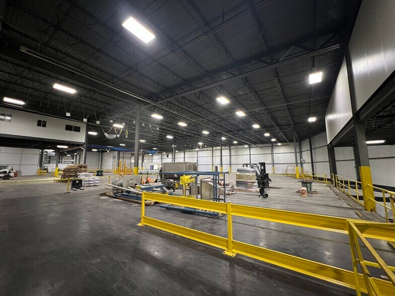 More Photos Of 87 Mill St, Liberty Manufacturing For Sale