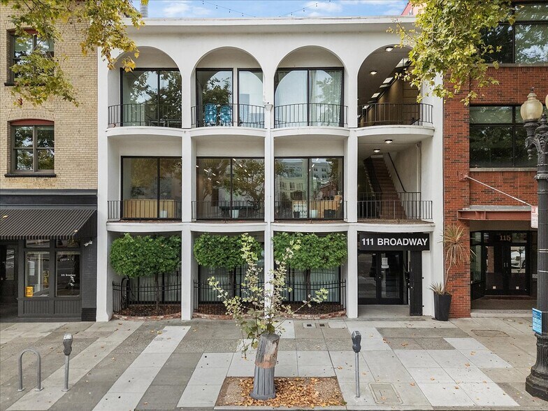 More Photos Of 111 Broadway, Oakland Office For Sale