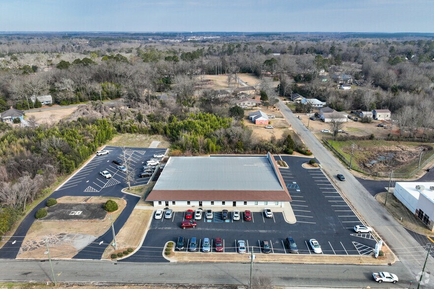 More Photos Of 922 E Jefferson St, Americus Medical For Lease