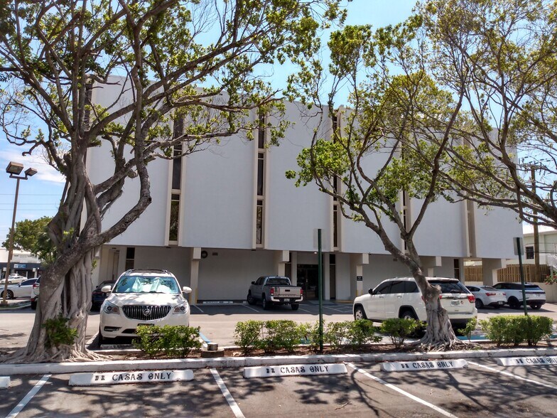 More Photos Of 5353 N Federal Hwy, Fort Lauderdale Medical For Lease