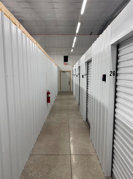 More Photos Of 620 N Morley St, Moberly Self Storage For Sale