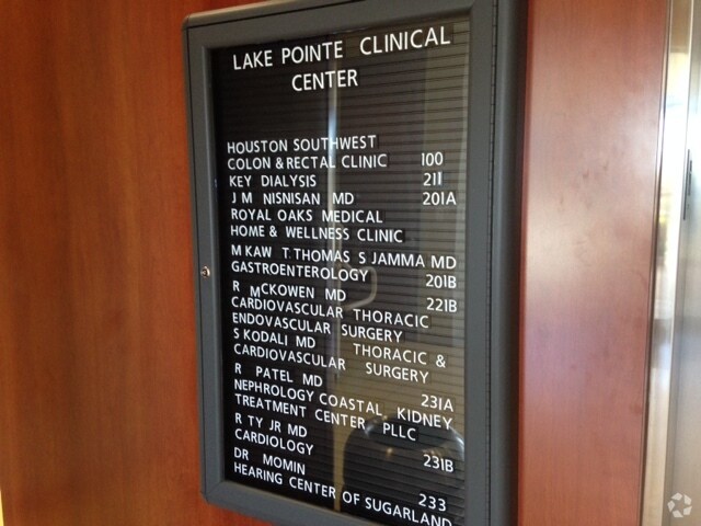 More Photos Of 1400 Creek Way Dr, Sugar Land Medical For Lease
