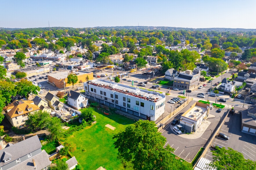 More Photos Of 1267 Forest Ave, Staten Island Storefront Retail Office For Lease