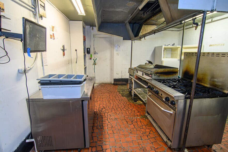 More Photos Of 29106 Lankford Hwy, Melfa Restaurant For Sale