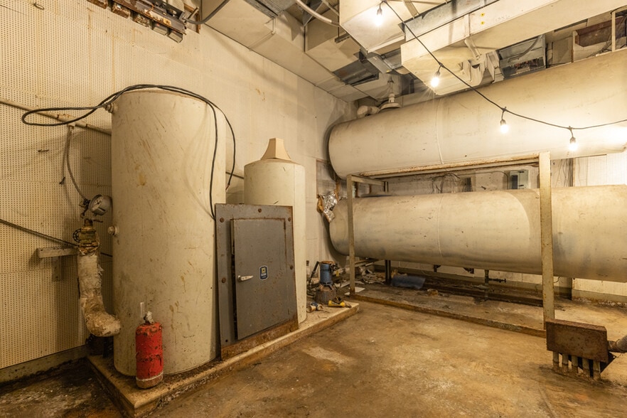 More Photos Of 8871 Griffith Rd, Nashville Warehouse For Sale