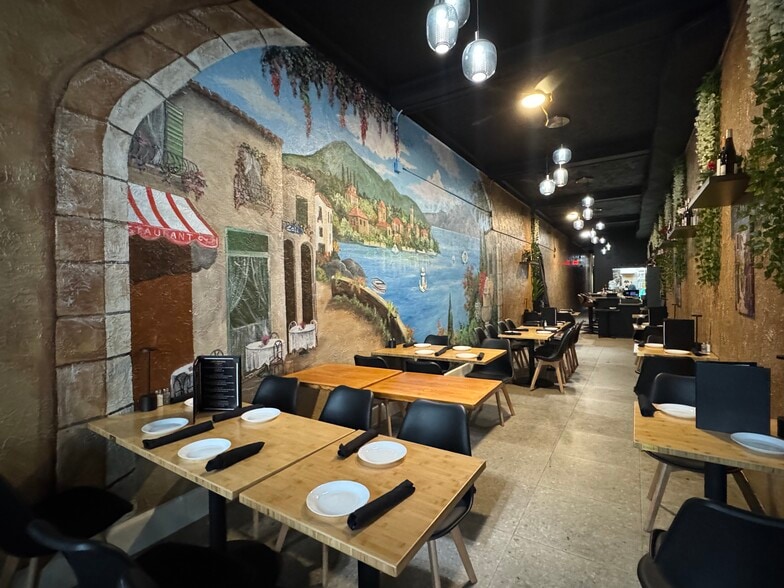 More Photos Of 1904 Hollywood Blvd, Hollywood Freestanding For Lease