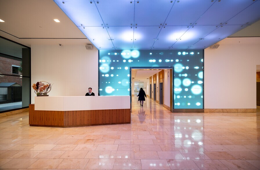 More Photos Of 221 Main St, San Francisco Office For Lease