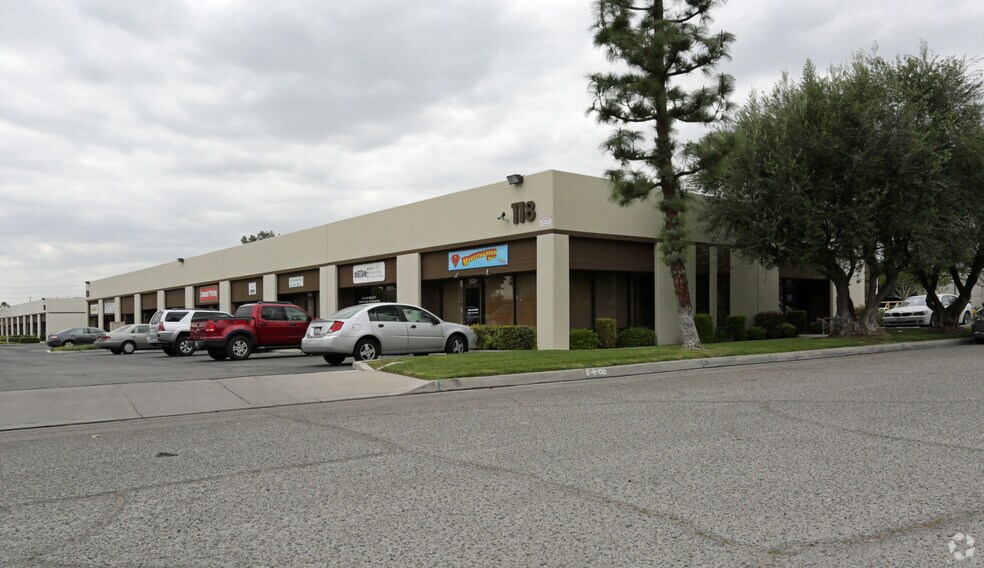 More Photos Of 118 E Airport Dr, San Bernardino Unknown For Lease