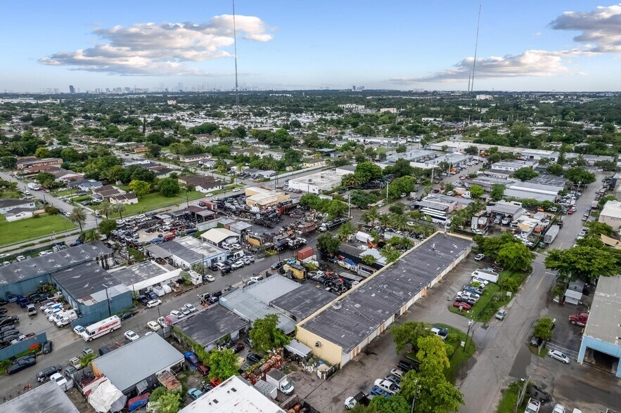 More Photos Of 2201-2227 SW 57th Ave, West Park Warehouse For Sale