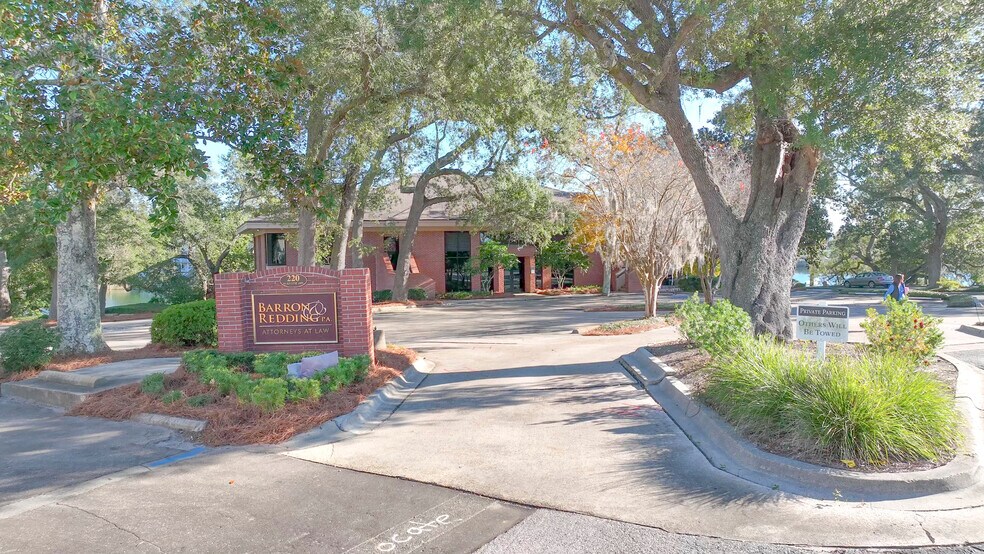 More Photos Of 220 Mckenzie Ave, Panama City Office For Sale