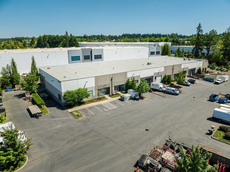 More Photos Of 19850-19990 SW 112th Ave, Tualatin Warehouse For Lease