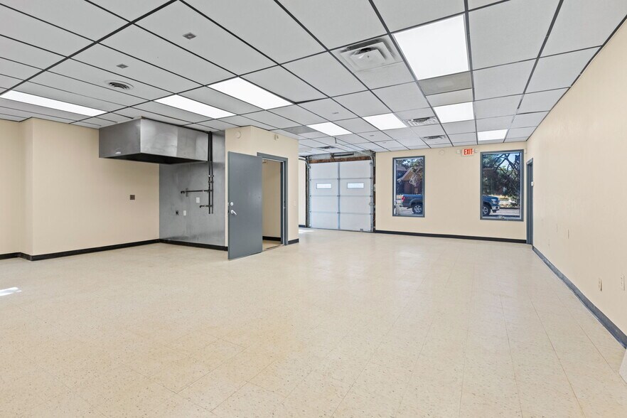 More Photos Of 1700 55th St, Boulder Warehouse For Sale