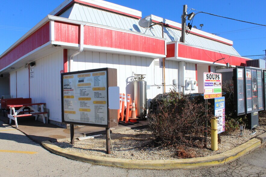 More Photos Of 2600 W Jefferson St, Joliet Fast Food For Sale