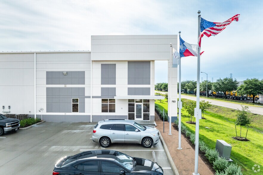 More Photos Of 3703 Cedar Blvd, Baytown Unknown For Lease