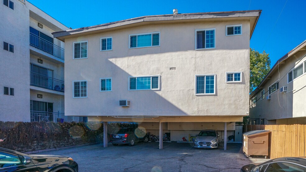 More Photos Of 1814 Grismer Ave, Burbank Apartments For Sale