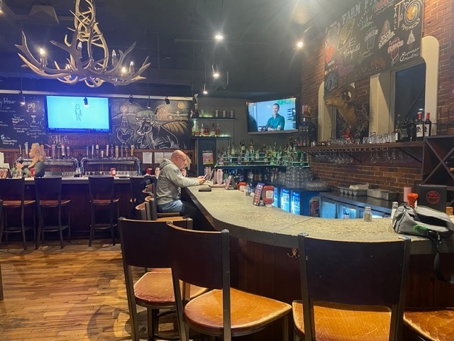 More Photos Of 1173-1181 Elm St, Manchester Multifamily For Lease