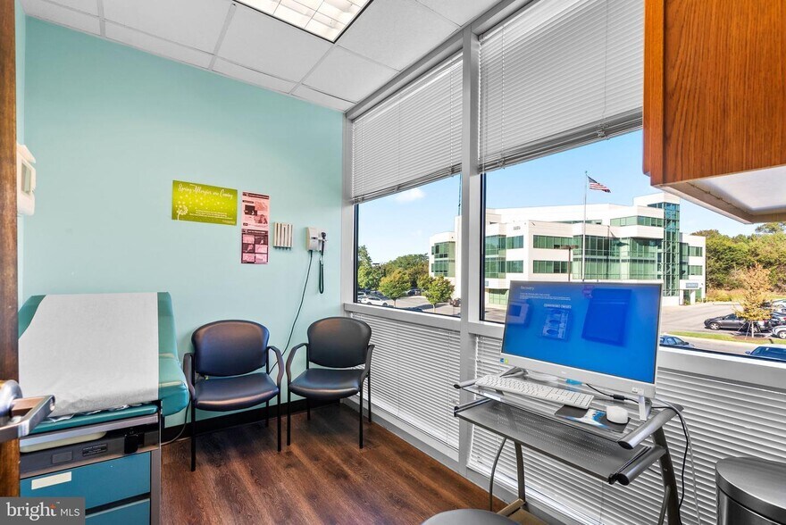 More Photos Of 8860 Columbia 100 Pkwy, Columbia Medical For Sale