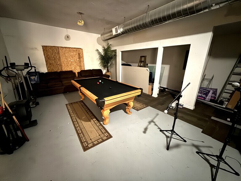 More Photos Of 1439 Arcade Blvd, Sacramento General Retail For Sale