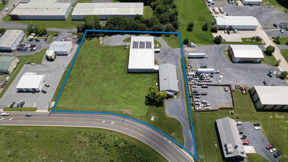 More Photos Of 641 Acorn Dr, Harrisonburg Manufacturing For Sale