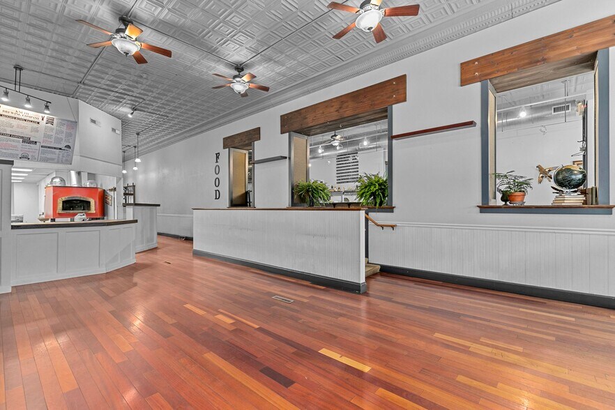 More Photos Of 221 Watson St, Ripon Storefront Retail Residential For Sale