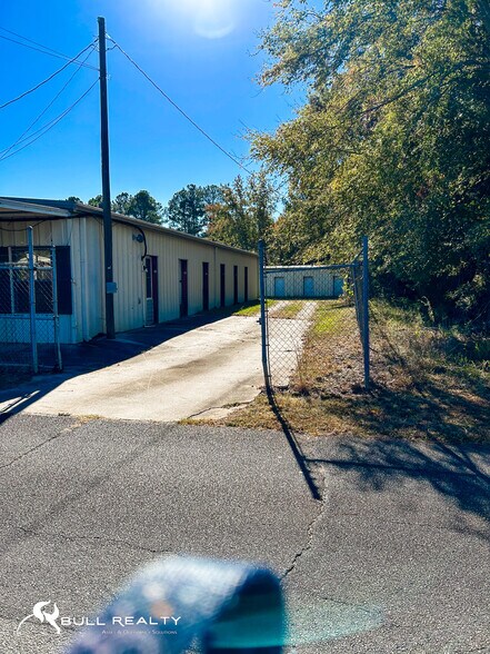 More Photos Of 109 Coleman Dr, Eatonton Self Storage For Sale