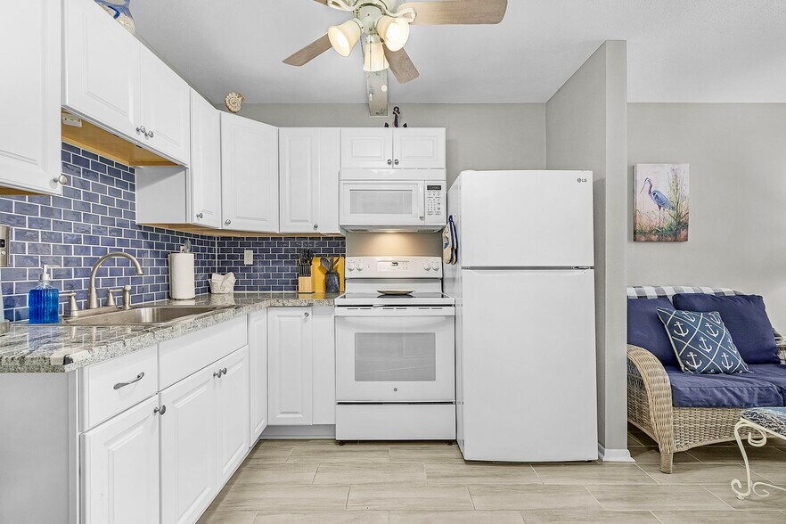 More Photos Of 3226 Stringfellow Rd, Saint James City Apartments For Sale