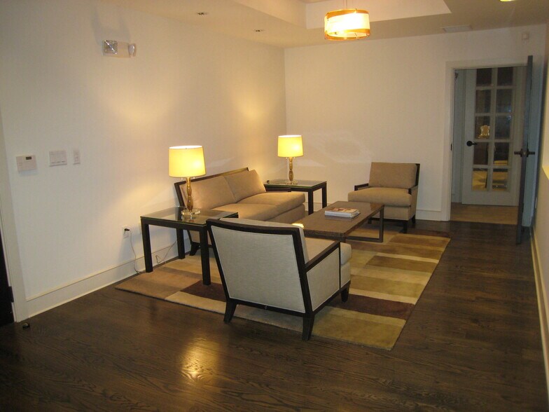 More Photos Of 1680 Michigan Ave, Miami Beach Office For Sale